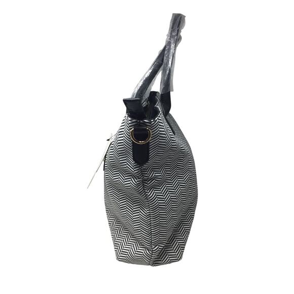 Trina Turk Optical Illusion Black & White Chevron 2 Way Tote NWT - Picture 4 of 16